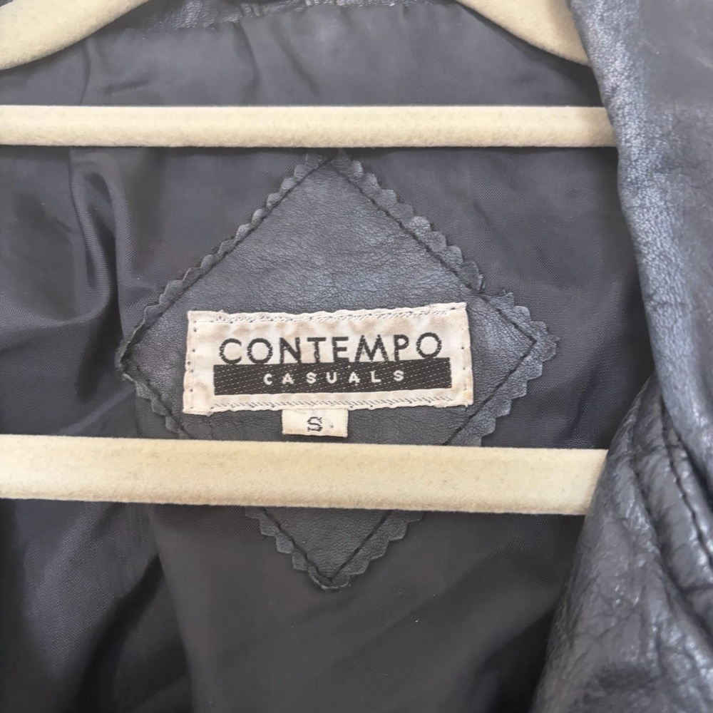 Vintage Black Cropped Leather Moto Jacket - Picture 2 of 3